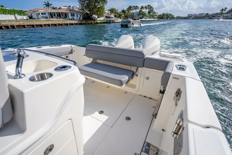 Slide: The Image of Boston Whaler 280 Outrage 2023 - 5060333