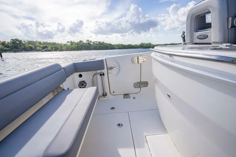 Slide: The Image of Boston Whaler 280 Outrage 2023 - 5060338