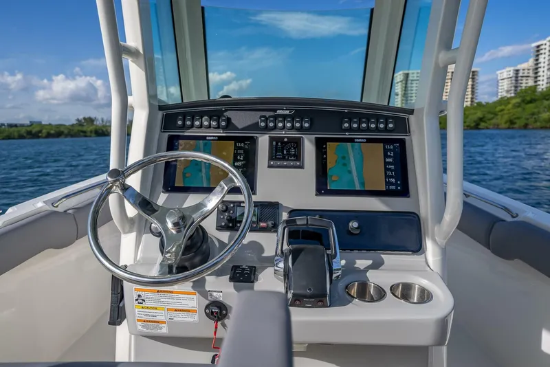 Slide: The Image of Boston Whaler 280 Outrage 2023 - 5060346