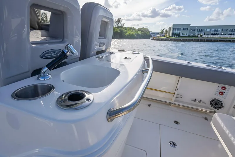 Slide: The Image of Boston Whaler 280 Outrage 2023 - 5060353