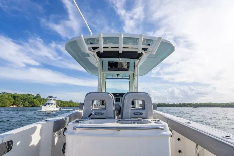 Slide: The Image of Boston Whaler 280 Outrage 2023 - 5060363