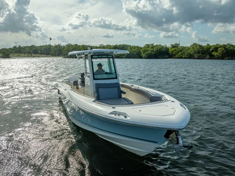 Slide: The Image of Boston Whaler 280 Outrage 2023 - 5060297