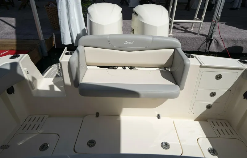 Slide: The Image of Scout 305 LXF 2026 - 5060490