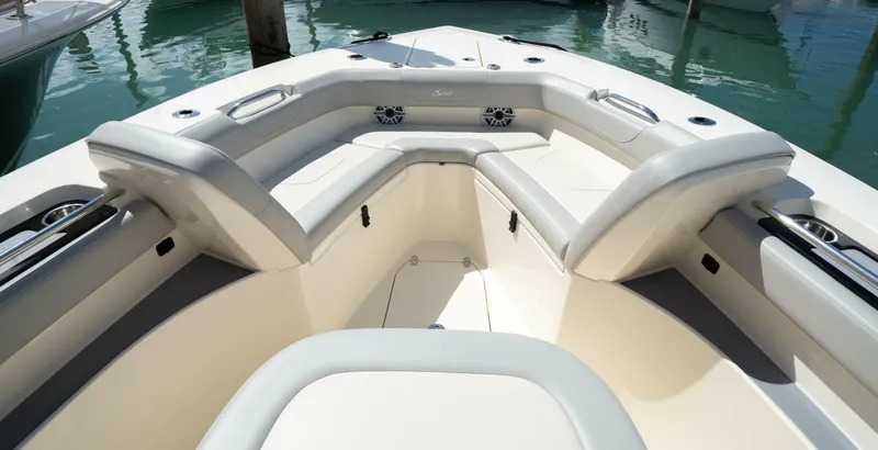 Slide: The Image of Scout 305 LXF 2026 - 5060496