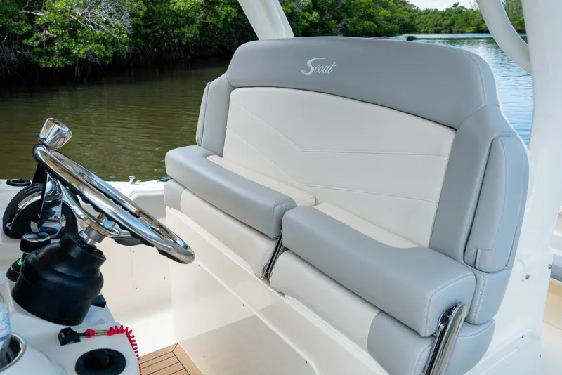 Slide: The Image of Scout 330 LXF 2026 - 5060595