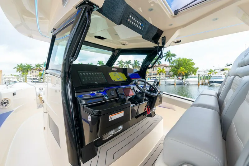 Slide: The Image of Scout 377 LXF 2026 - 5060637