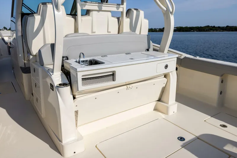 Slide: The Image of Scout 400 LXF Li-Ion 2026 - 5060677