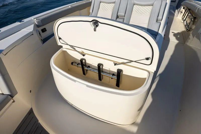 Slide: The Image of Scout 400 LXF Li-Ion 2026 - 5060673