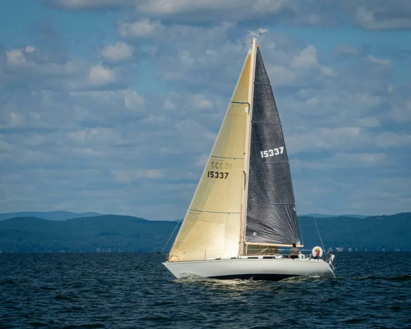 The Image of Peterson 34 1979 - 5061260