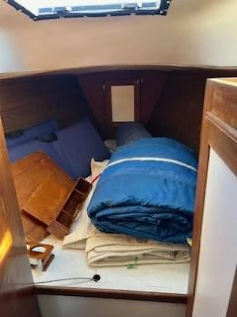 Slide: The Image of Peterson 34 1979 - 5061251