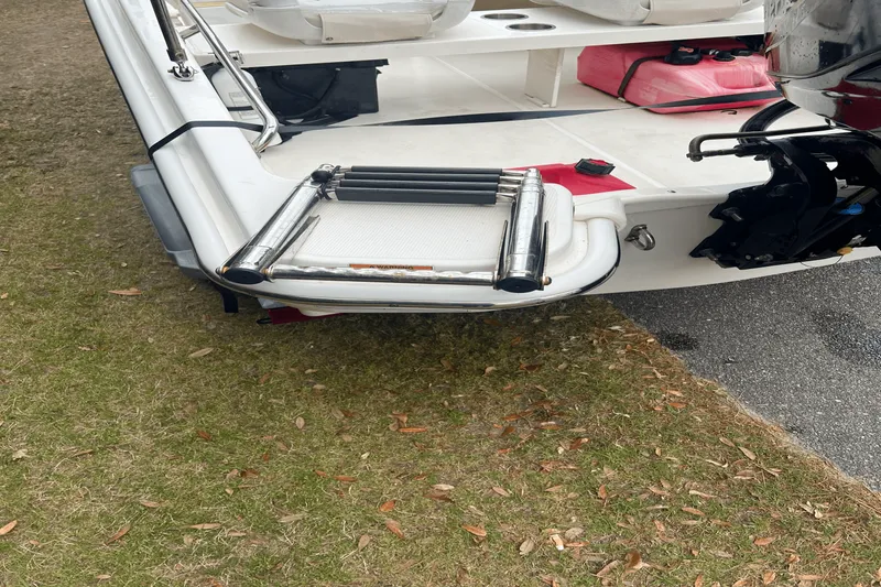 Slide: The Image of Boston Whaler 130 SUPER SPORT 2021 - 11