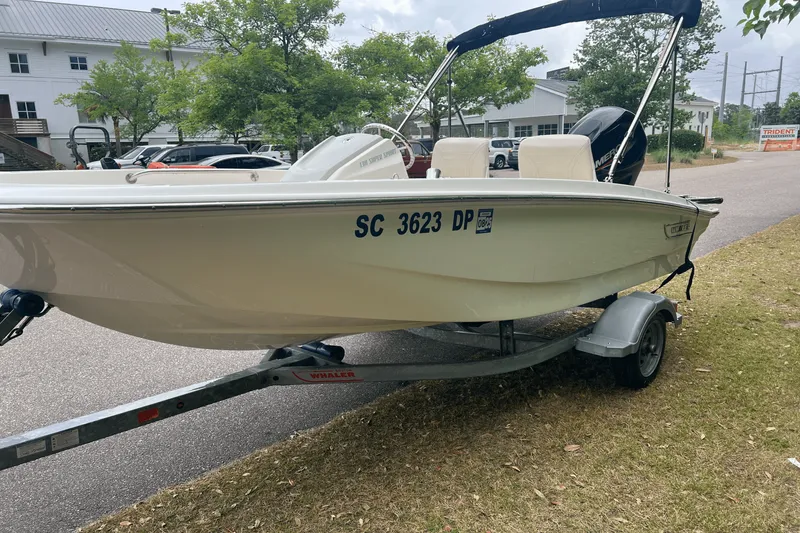 Slide: The Image of Boston Whaler 130 SUPER SPORT 2021 - 3