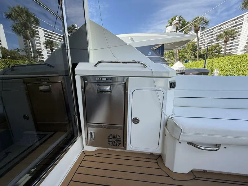 Slide: The Image of Cruisers Yachts 45 Cantius 2014 - 5088154