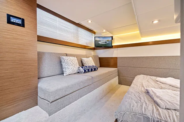 Slide: The Image of Cruisers 42 Cantius 2018 - 34
