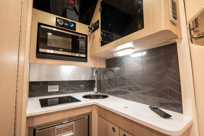 Slide: The Image of Scout 400 LXF 2026 - 5063464