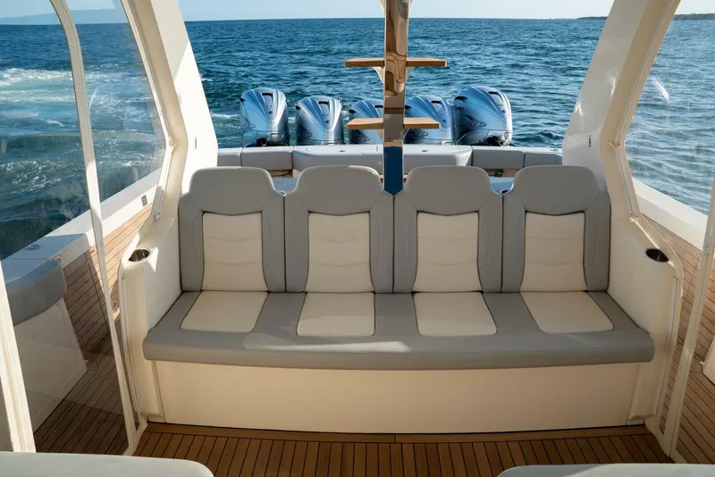 Slide: The Image of Scout 530 LXF 2026 - 5063911