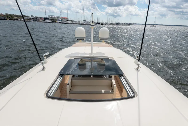 Slide: The Image of Scout 530 LXF 2026 - 5063918