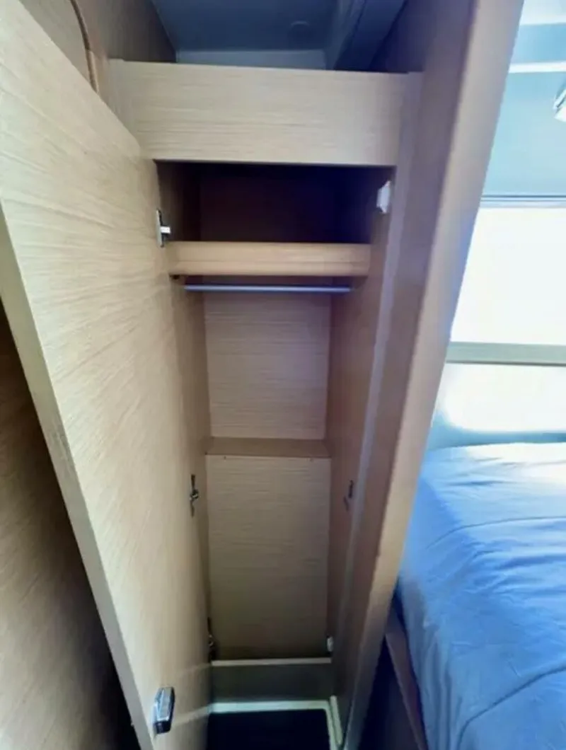 Slide: The Image of Lagoon 40 2012 - 5064250