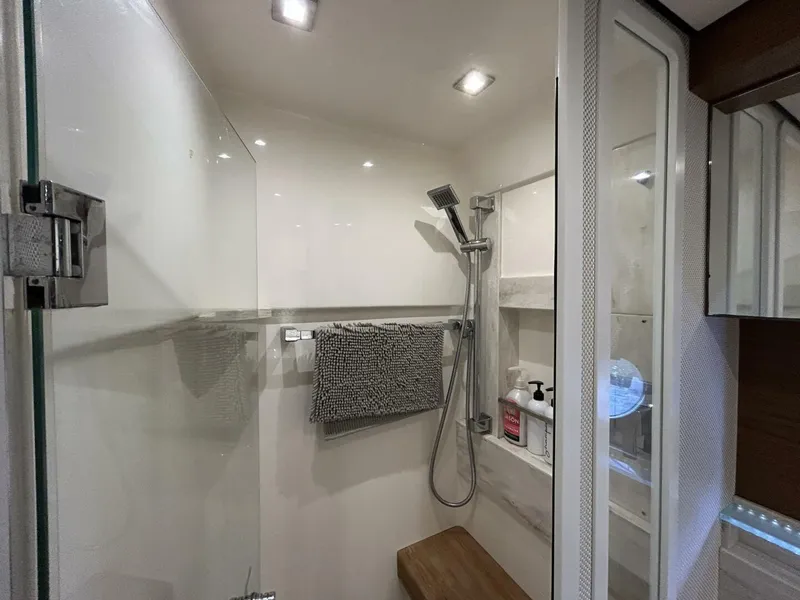 Slide: The Image of Tiara C44 Coupe 2015 - 5467806