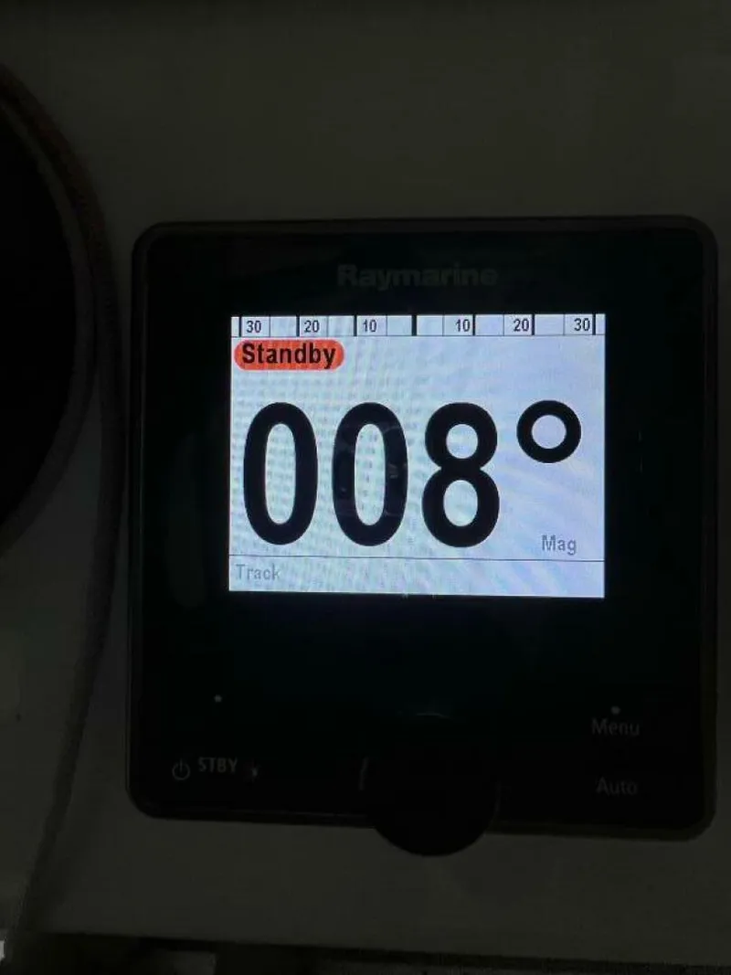 Slide: The Image of Yellowfin 36 Offshore 2019 - 5067547