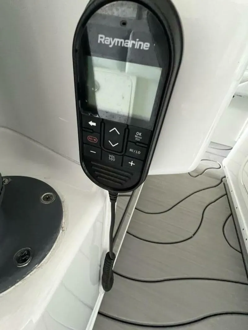 Slide: The Image of Yellowfin 36 Offshore 2019 - 5067548