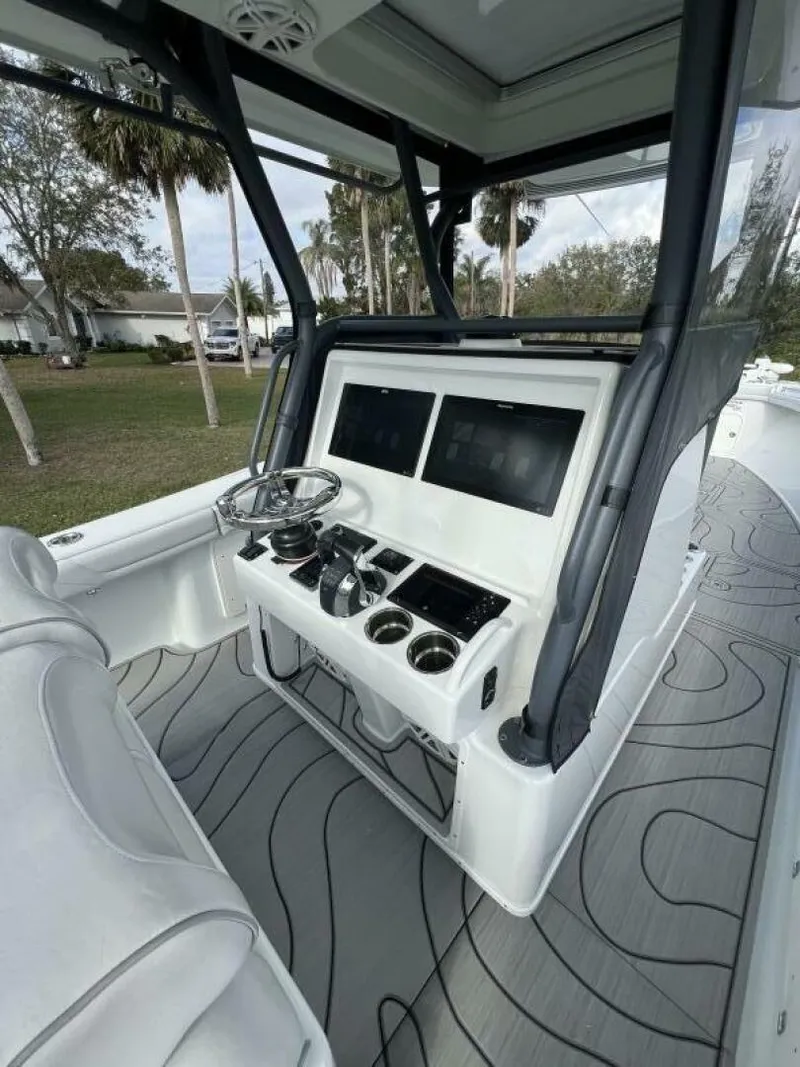 Slide: The Image of Yellowfin 36 Offshore 2019 - 5067495