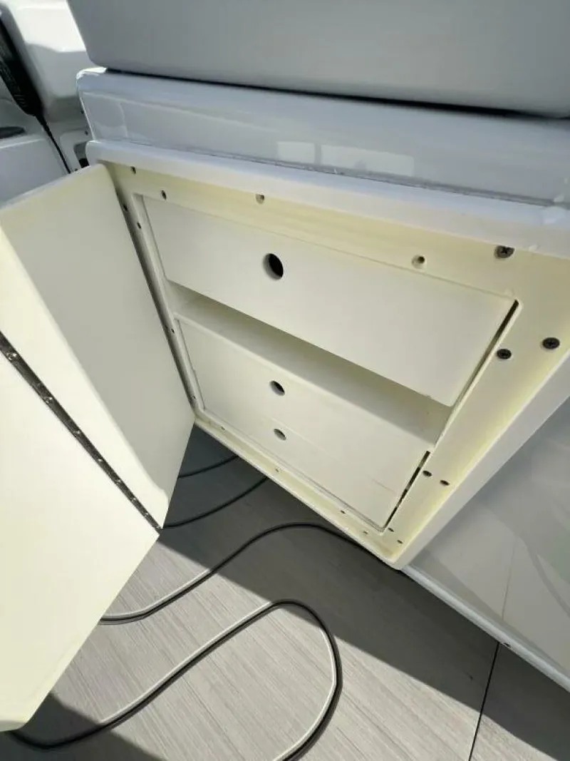 Slide: The Image of Yellowfin 36 Offshore 2019 - 5067505