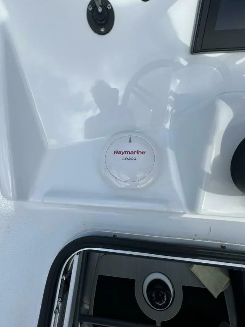 Slide: The Image of Yellowfin 36 Offshore 2019 - 5067518