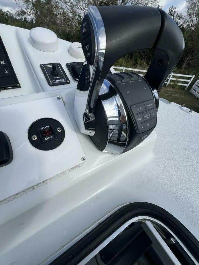 Slide: The Image of Yellowfin 36 Offshore 2019 - 5067519