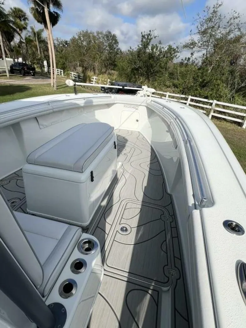 Slide: The Image of Yellowfin 36 Offshore 2019 - 5067526