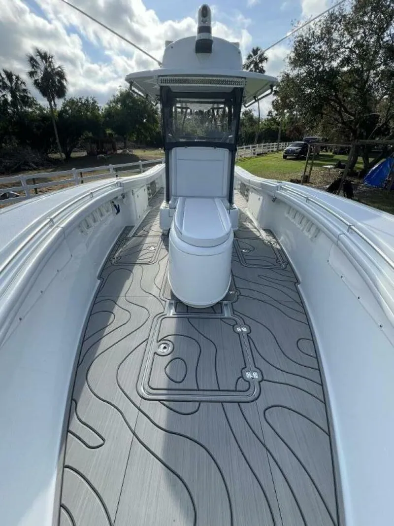 Slide: The Image of Yellowfin 36 Offshore 2019 - 5067534