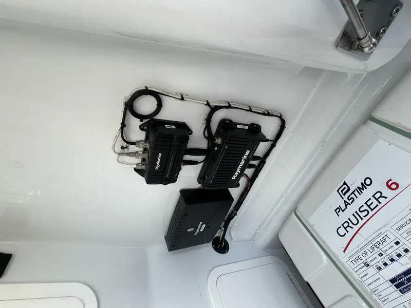 Slide: The Image of Yellowfin 36 Offshore 2019 - 5067538