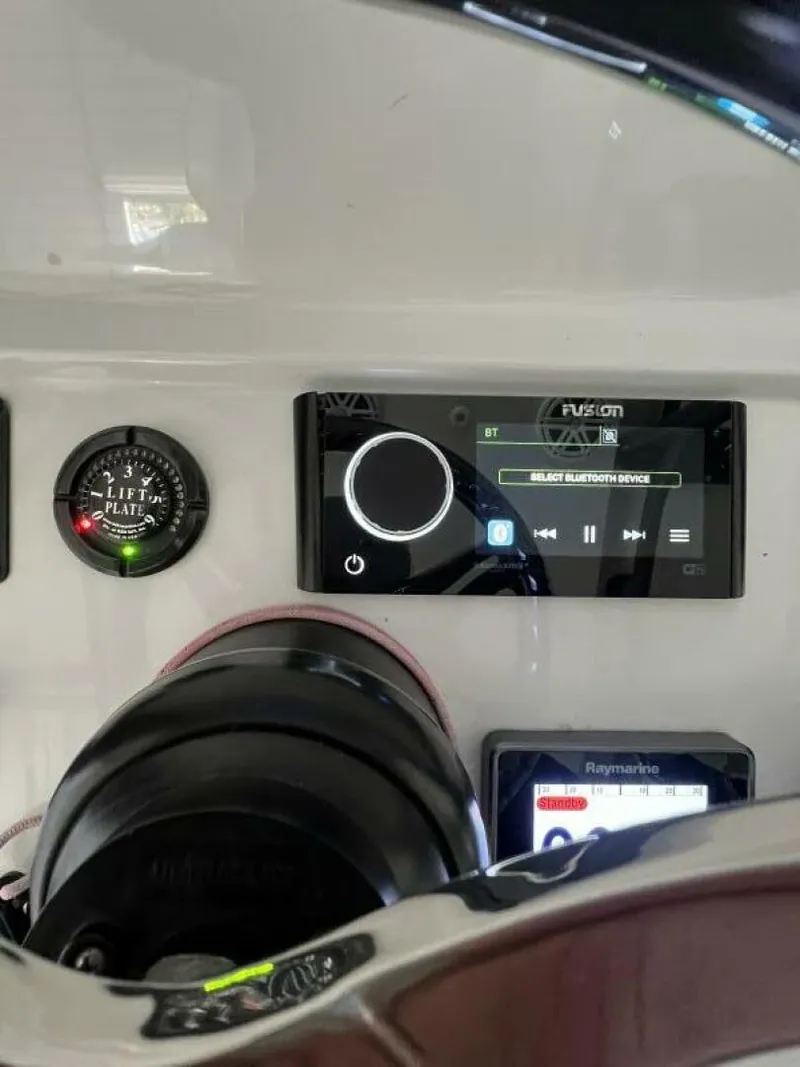 Slide: The Image of Yellowfin 36 Offshore 2019 - 5067545