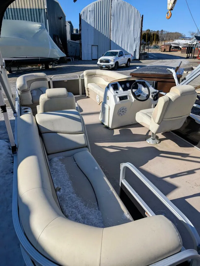 Slide: The Image of Bennington 21 SLX 2014 - 5068711