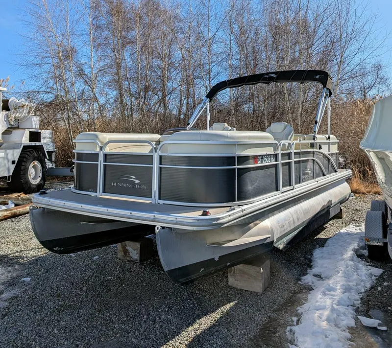 Slide: The Image of Bennington 21 SLX 2014 - 5068662