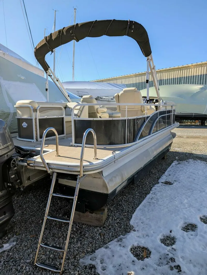 Slide: The Image of Bennington 21 SLX 2014 - 5068707