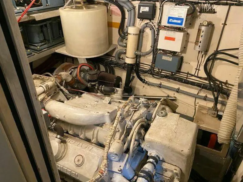 Slide: The Image of Hatteras 53 ED 1983 - 5068813