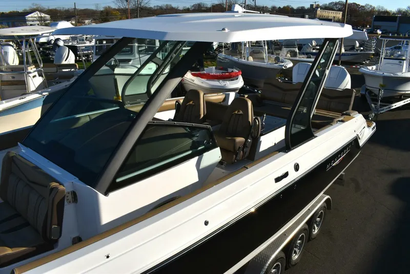 Slide: The Image of Monterey 30 Elite 2025 - 5069854