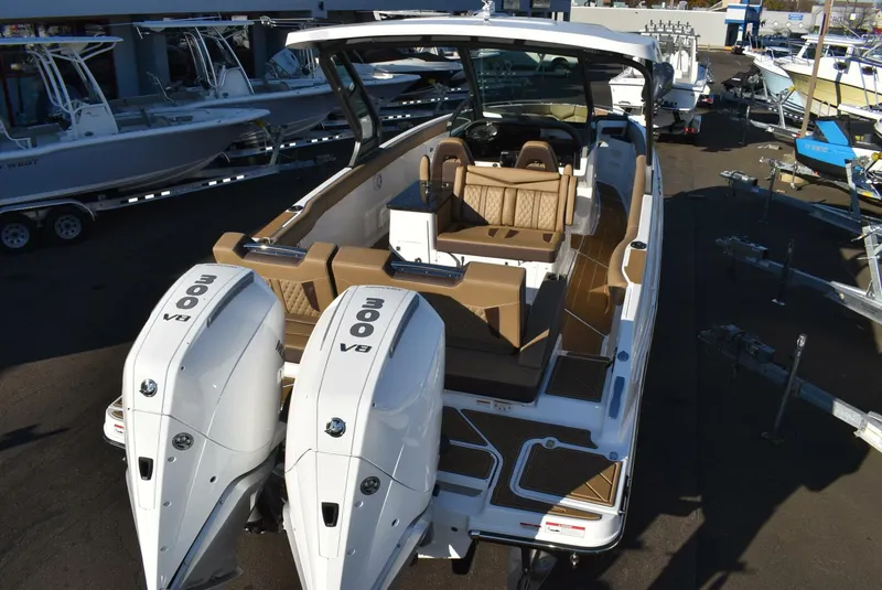 Slide: The Image of Monterey 30 Elite 2025 - 5069838