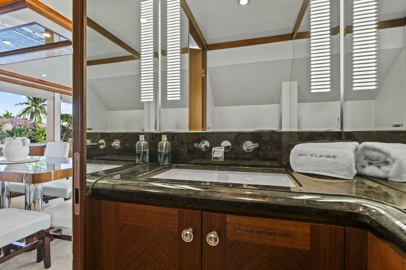 Slide: The Image of Ocean Alexander 85 E 2016 - 5070772