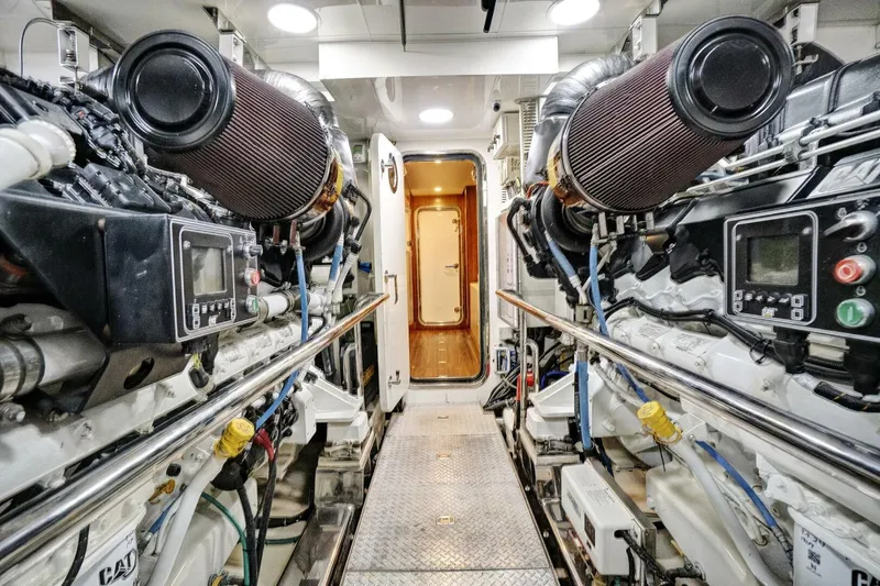 Slide: The Image of Ocean Alexander 85 E 2016 - 5070819