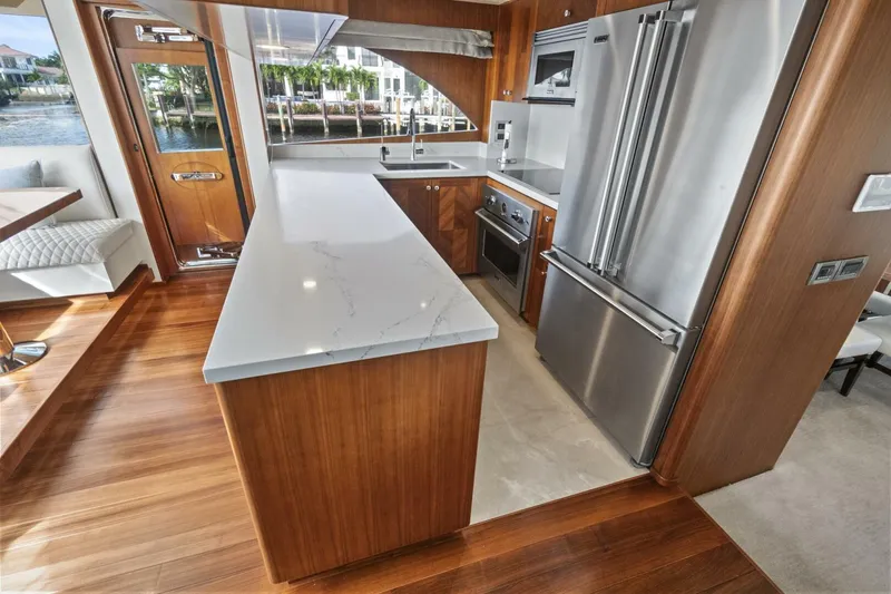 Slide: The Image of Ocean Alexander 85 E 2016 - 5070680