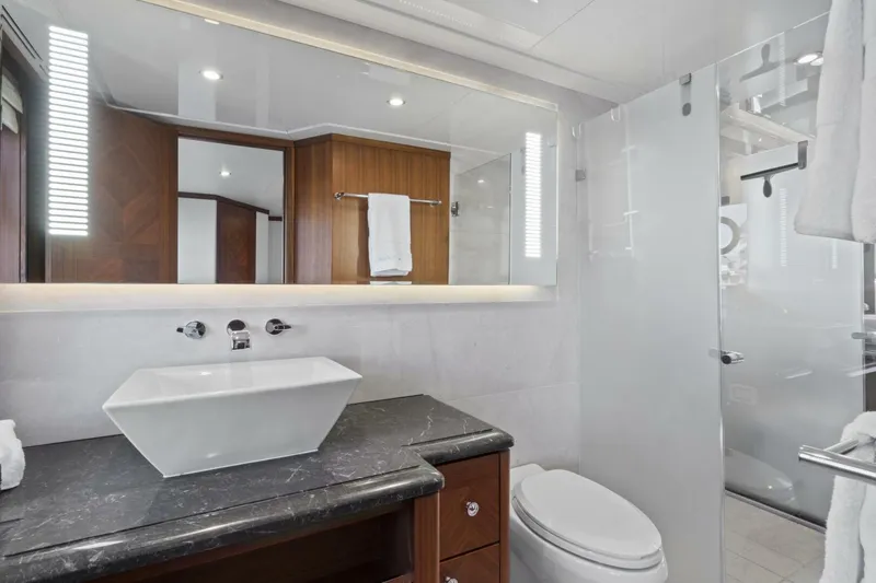 Slide: The Image of Ocean Alexander 85 E 2016 - 5070685