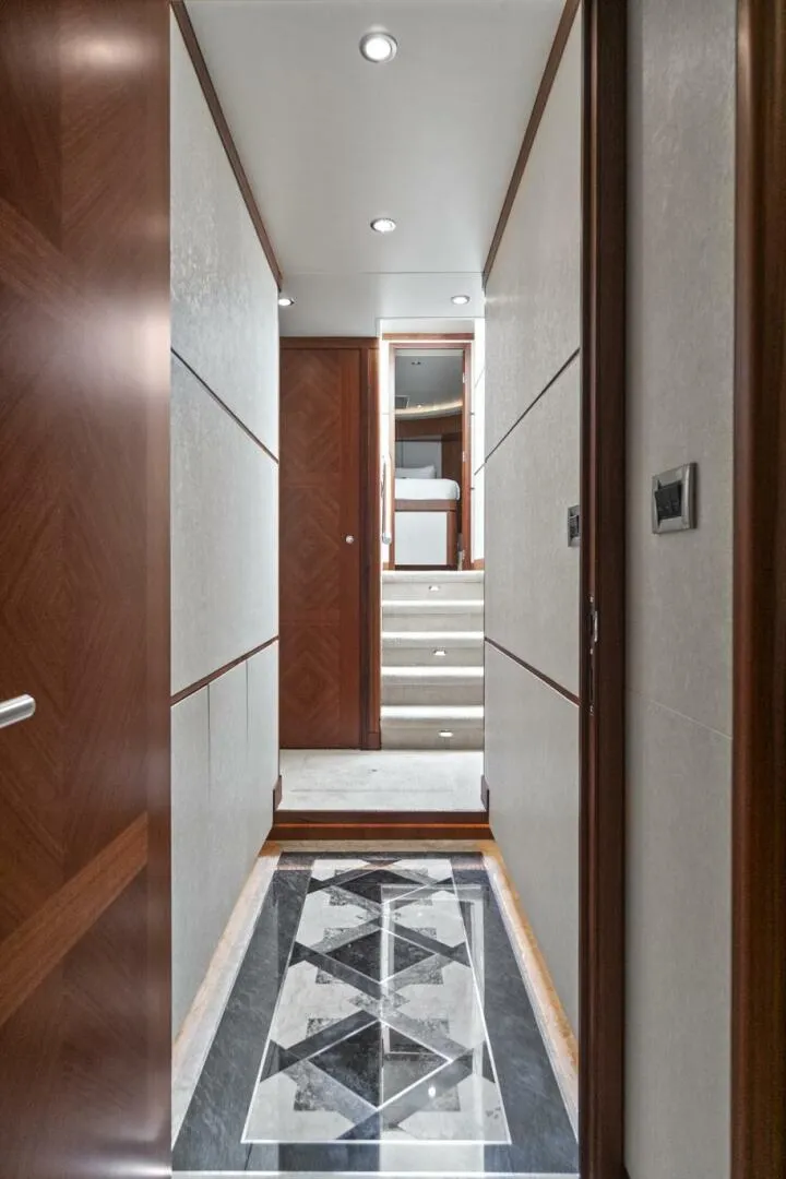 Slide: The Image of Ocean Alexander 85 E 2016 - 5070695