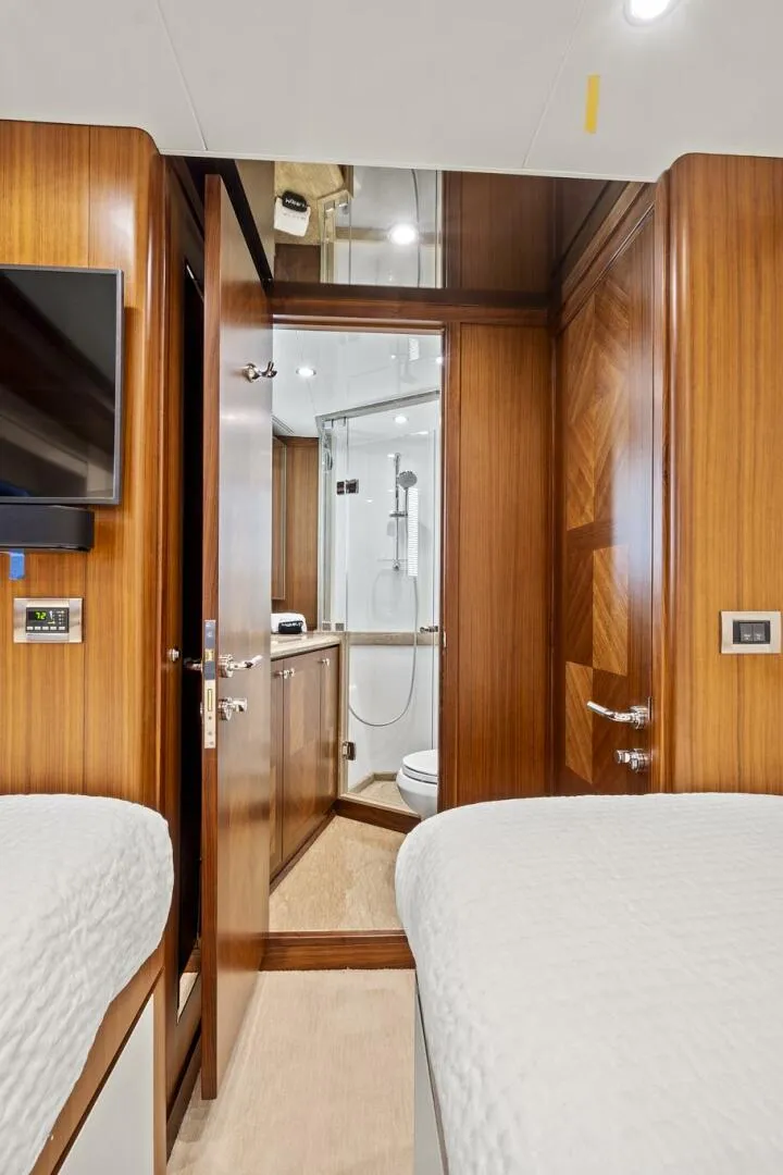 Slide: The Image of Ocean Alexander 85 E 2016 - 5070722