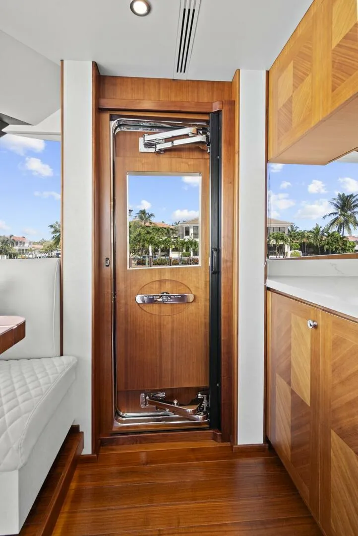 Slide: The Image of Ocean Alexander 85 E 2016 - 5070756