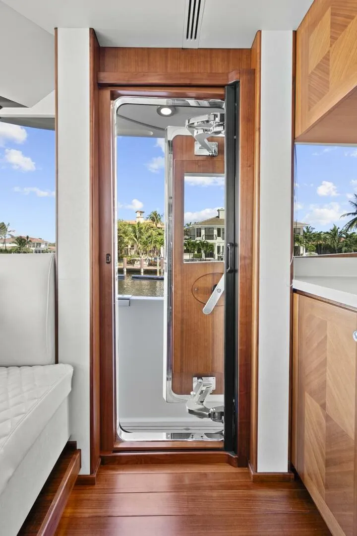 Slide: The Image of Ocean Alexander 85 E 2016 - 5070758