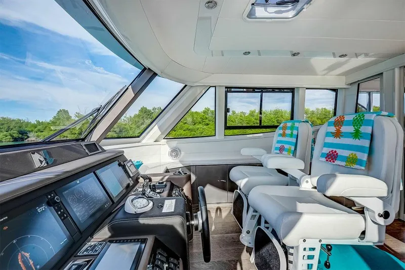 Slide: The Image of Neptunus 75 2012 - 5071469