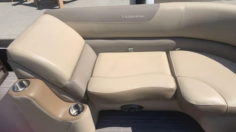 Slide: The Image of Veranda VR22RC 2022 - 5075311