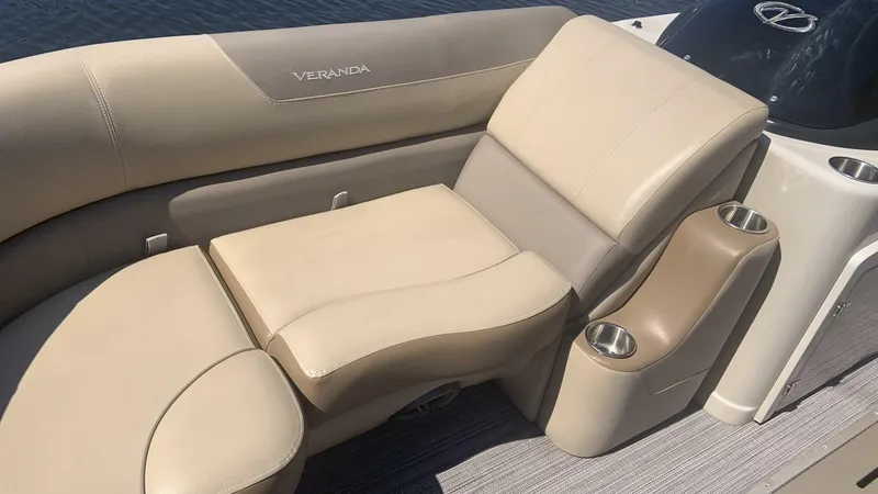 Slide: The Image of Veranda VR22RC 2022 - 5075312